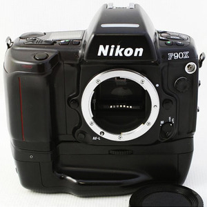 Nikon F90X  + MB-10 그립